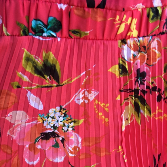 Pretty in Peach- Floral Print Dress By Liz Claiborne Sz 12p - Picture 3 of 8